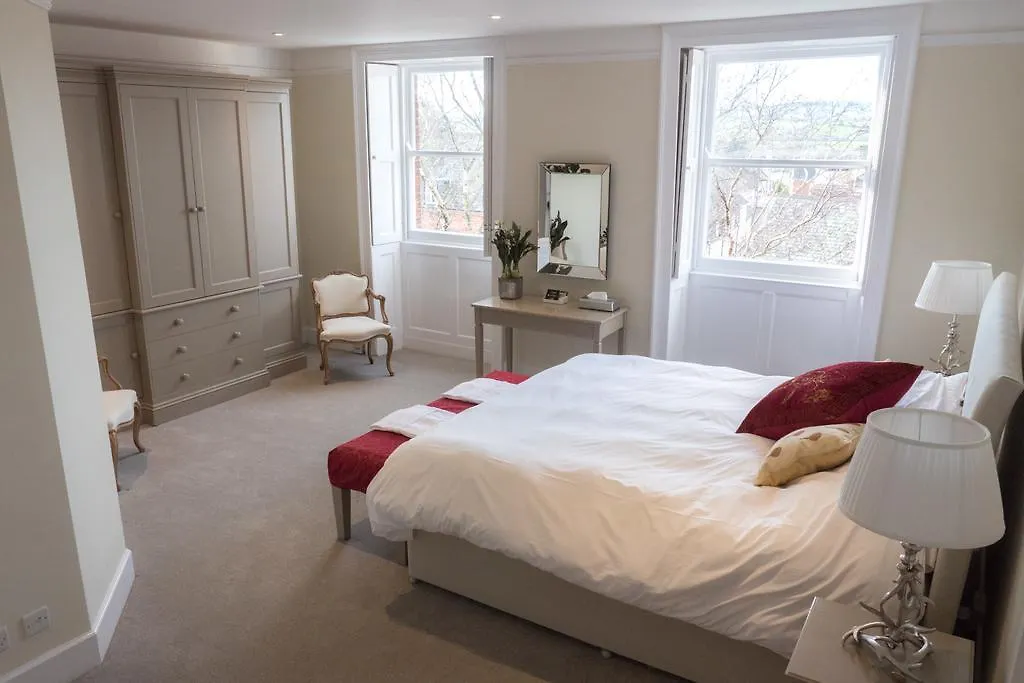 Broadway House Luxury Serviced Rooms 엑서터 3*,