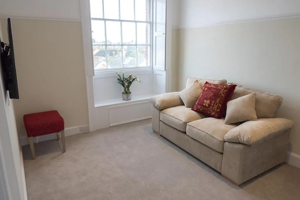Broadway House Luxury Serviced Rooms 엑서터 영국