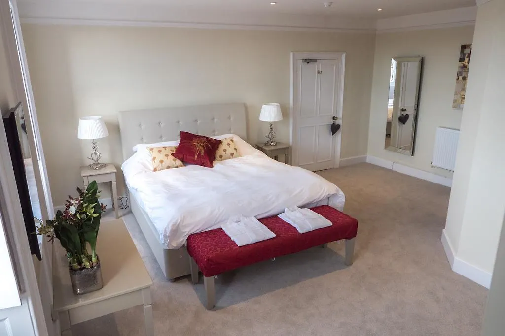 Broadway House Luxury Serviced Rooms 엑서터